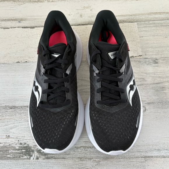 Saucony Women’s Size 7 Ride 16 Lace Up Running Shoes In Black/White - Picture 4 of 9